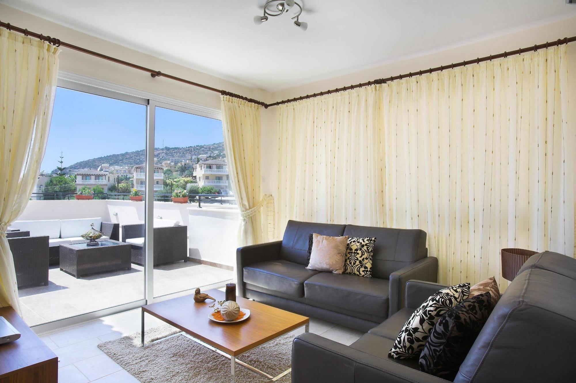 Club Coral View Resort Peyia Dış mekan fotoğraf